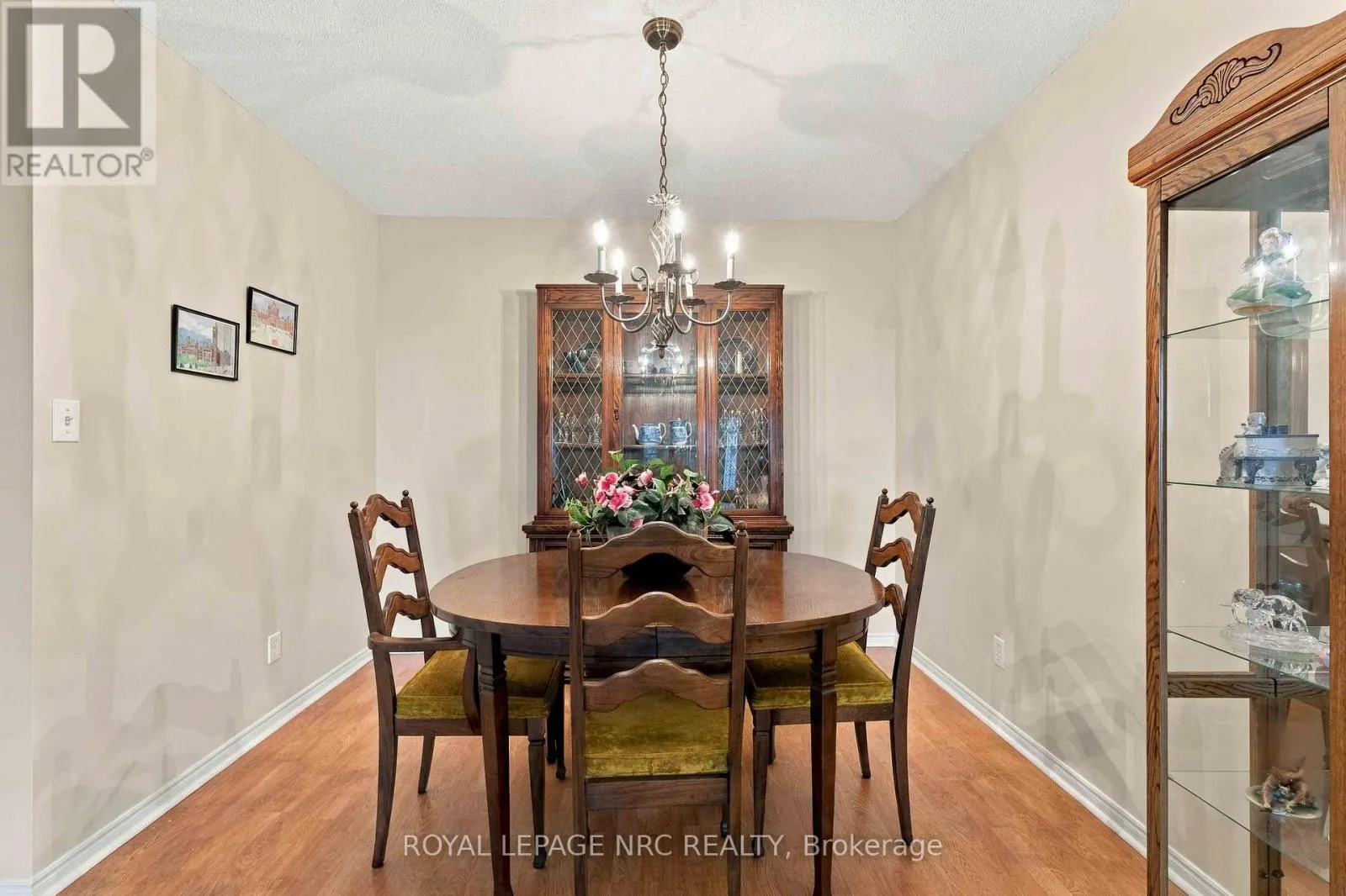 104 - 4090 JOHN CHARLES BOULEVARD #104