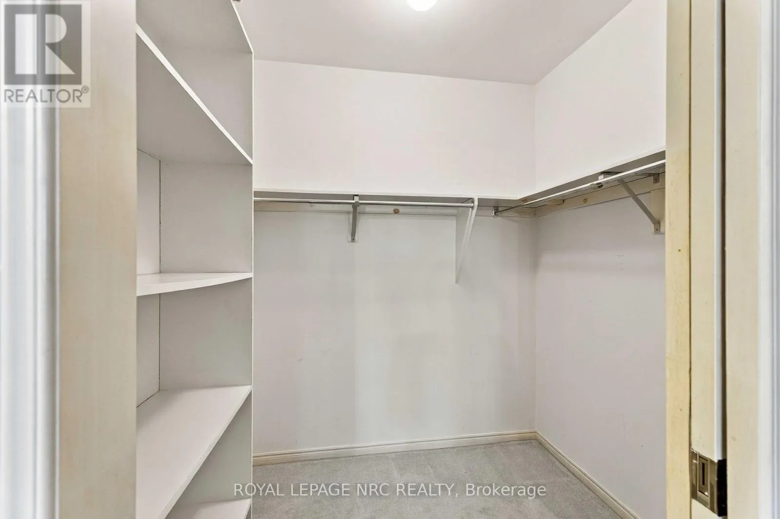 104 - 4090 JOHN CHARLES BOULEVARD #104