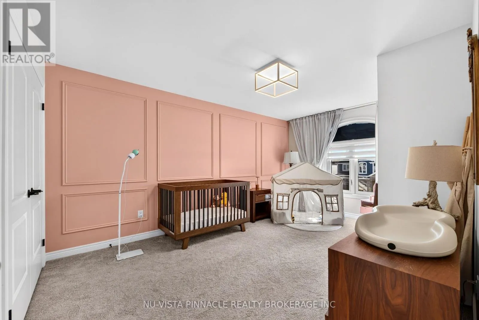239 WINLOW WAY