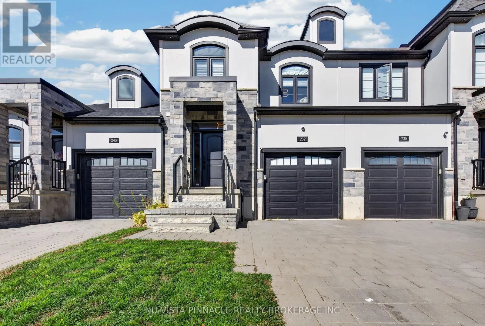 239 WINLOW WAY