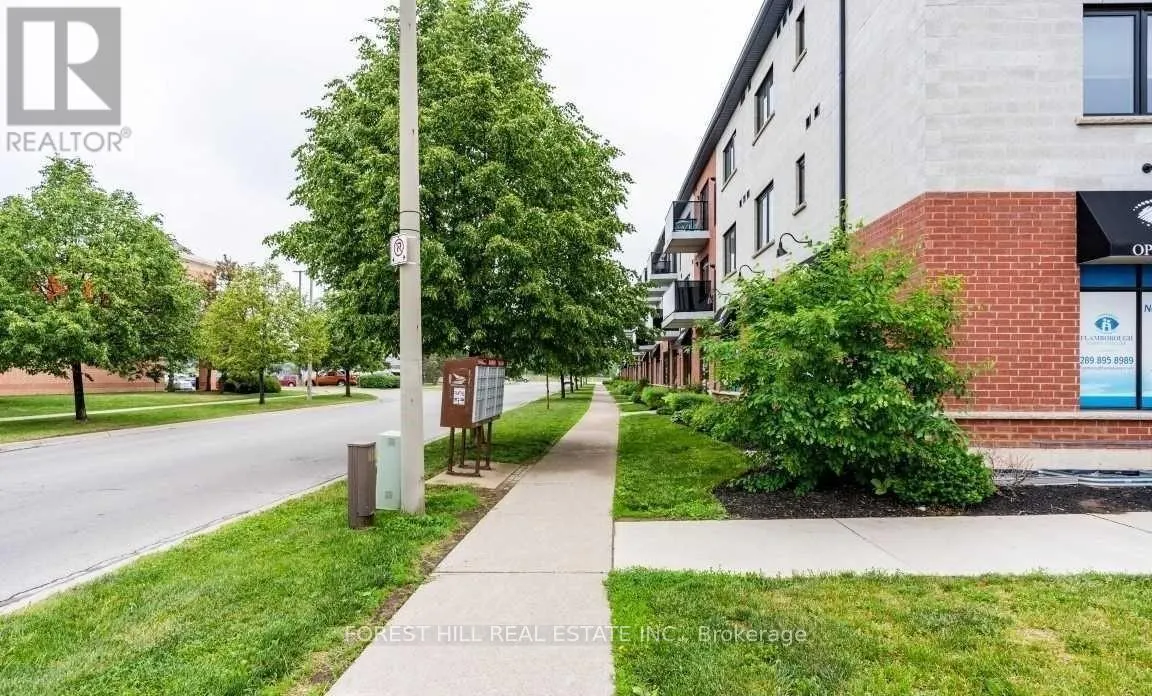 313 - 170 ROCKHAVEN LANE