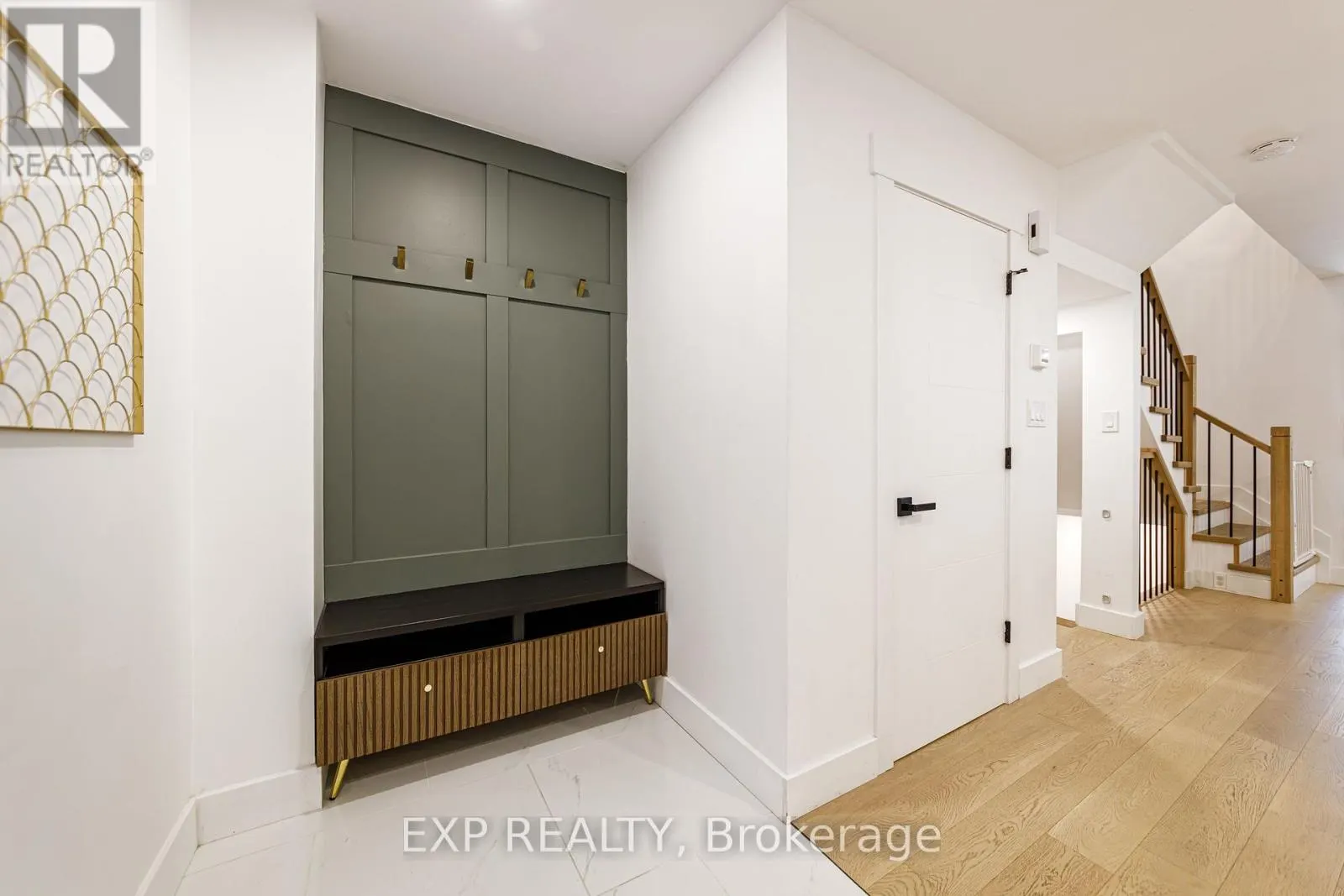 37 DIGNARD STREET