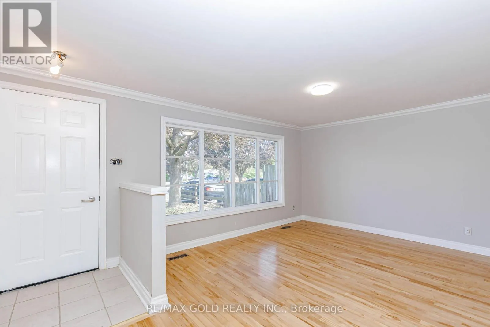 85 WILLIAMSBURG ROAD