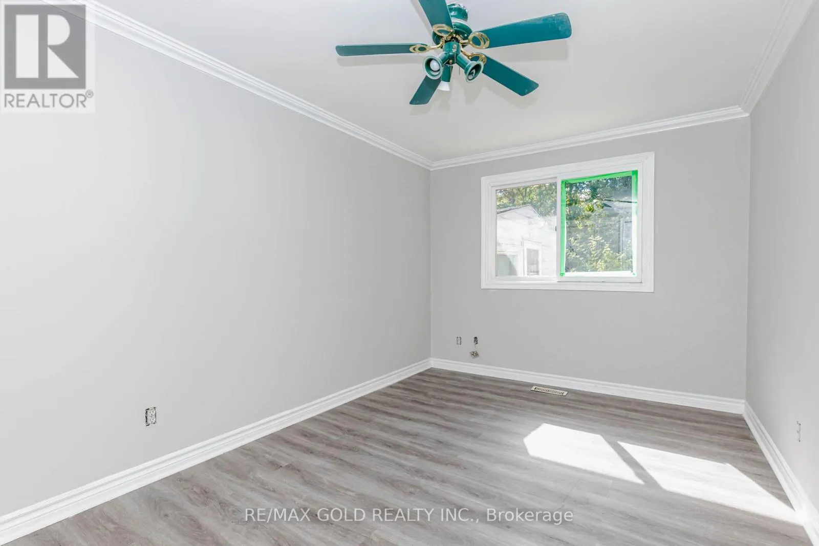 85 WILLIAMSBURG ROAD