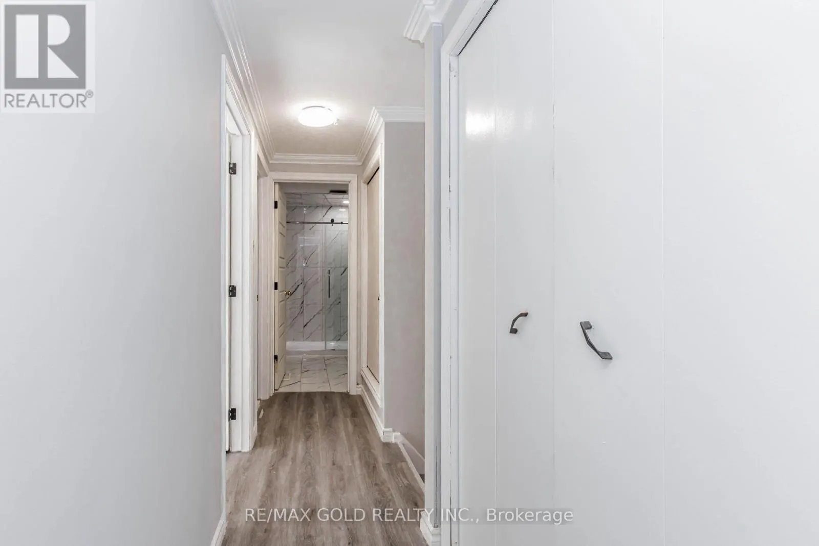 85 WILLIAMSBURG ROAD