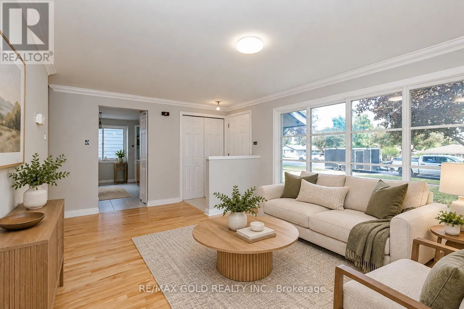 85 WILLIAMSBURG ROAD