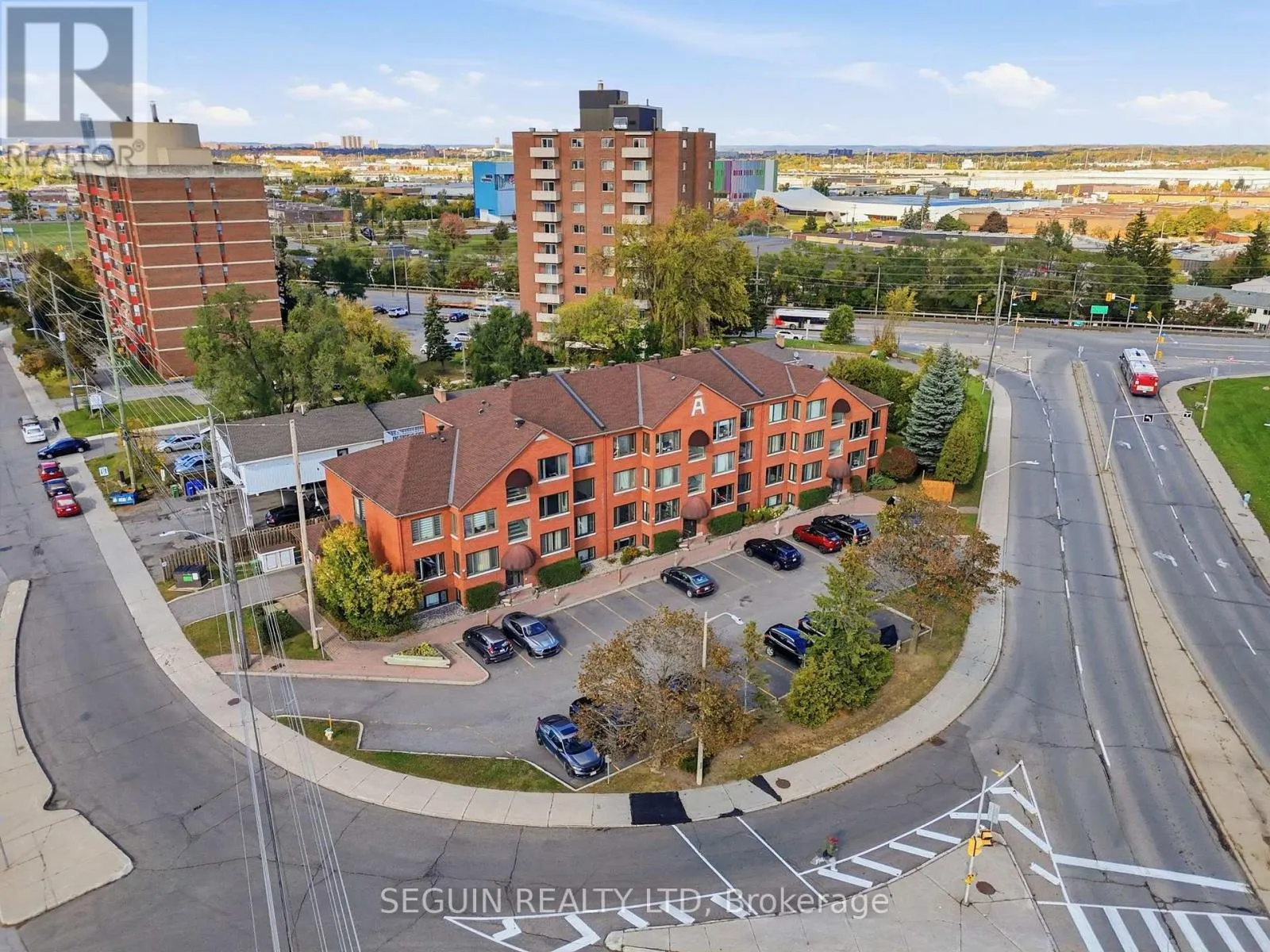 302 - 1974 ST LAURENT BOULEVARD