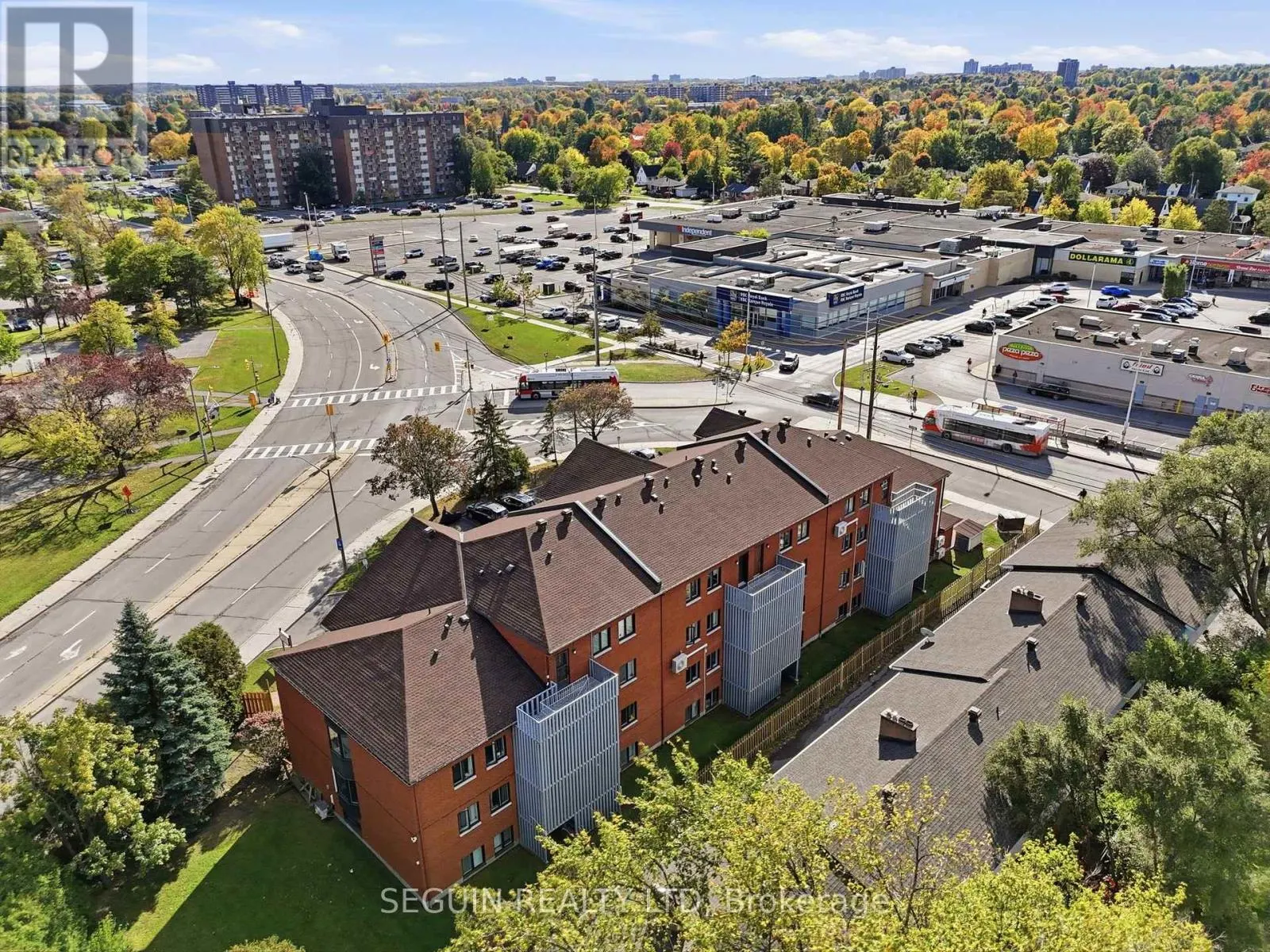 302 - 1974 ST LAURENT BOULEVARD