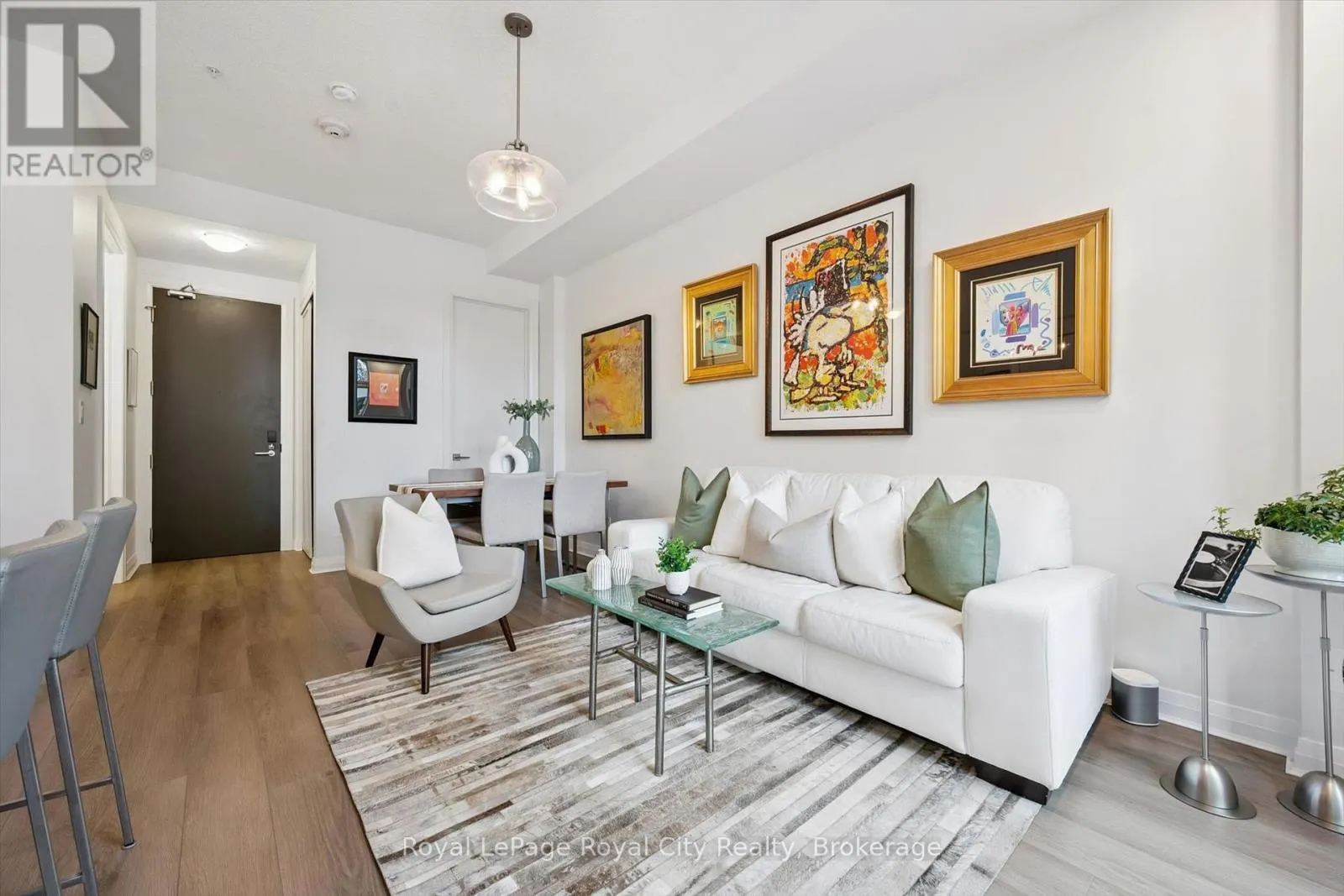 AT7 - 53 ARTHUR STREET S #AT7