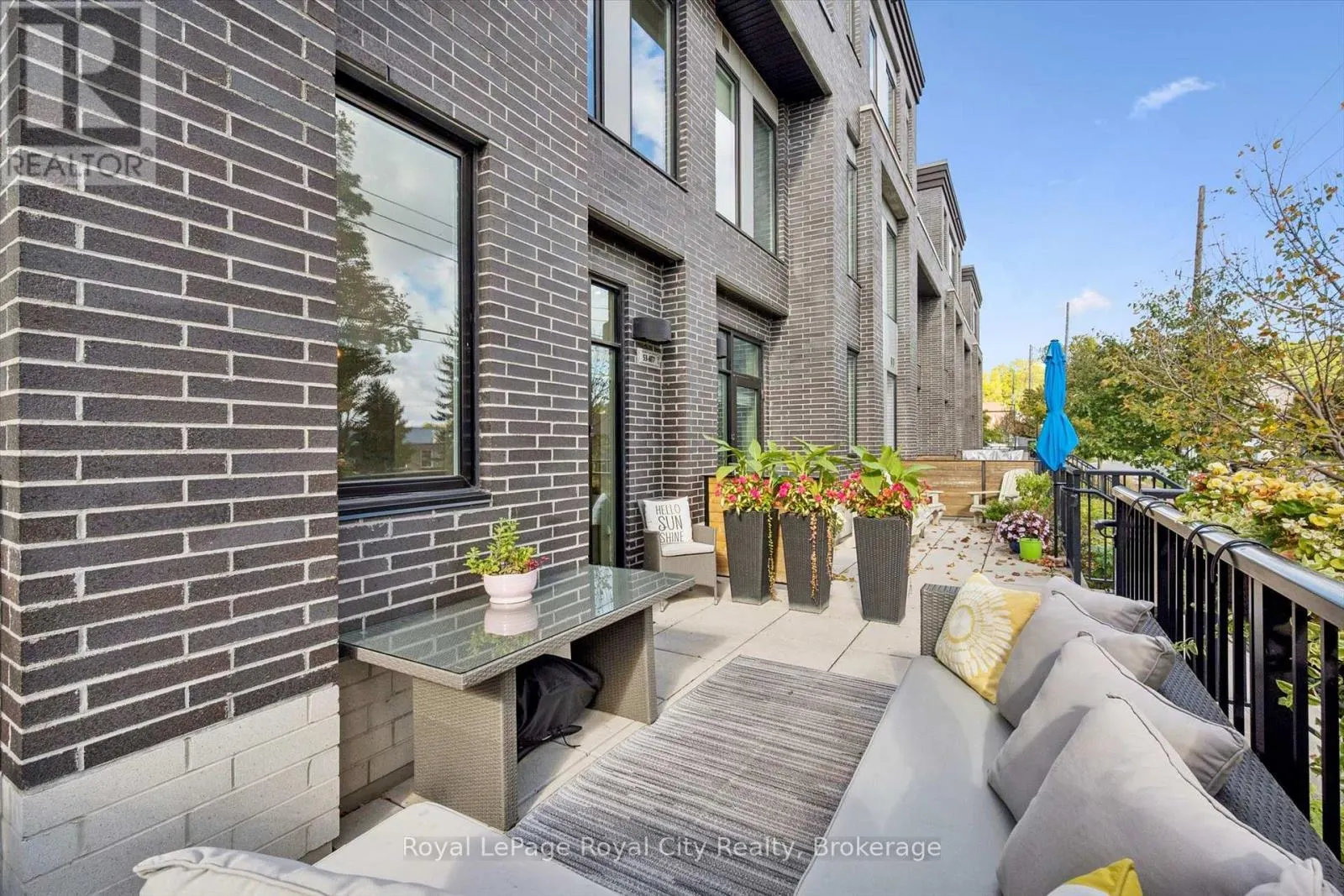 AT7 - 53 ARTHUR STREET S #AT7