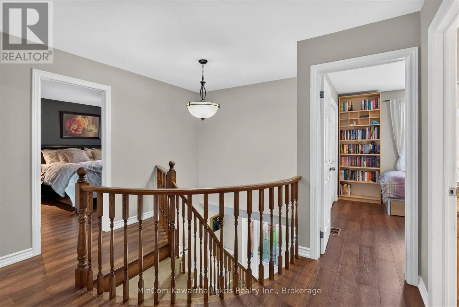 1947 PARKWOOD CIRCLE