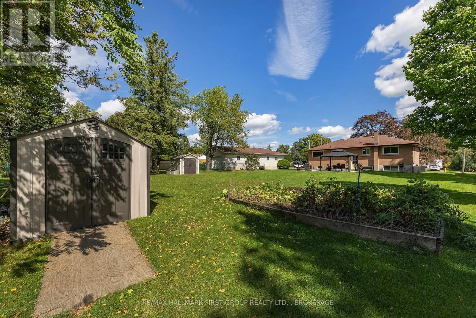 1449 AVONDALE CRESCENT