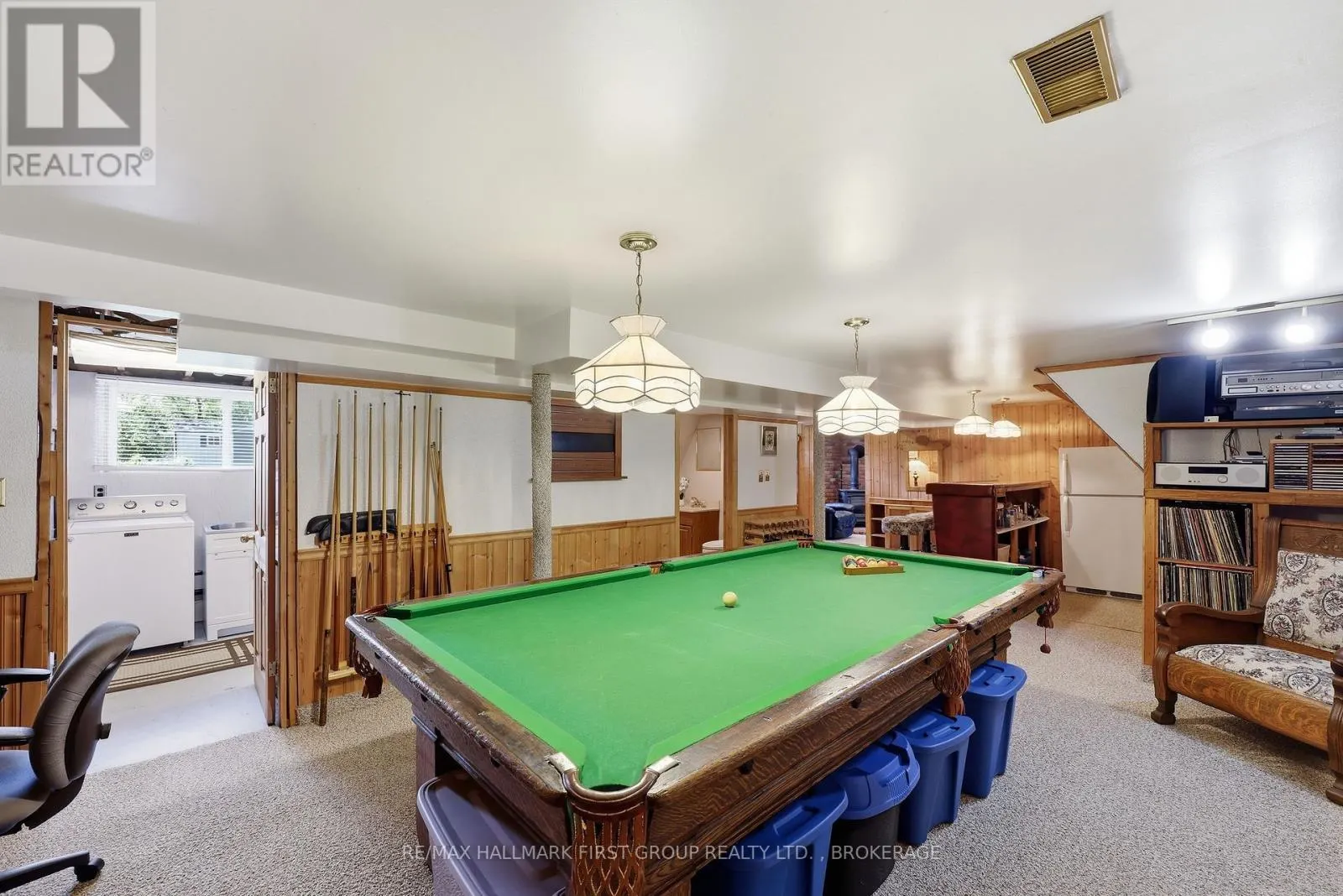 1449 AVONDALE CRESCENT