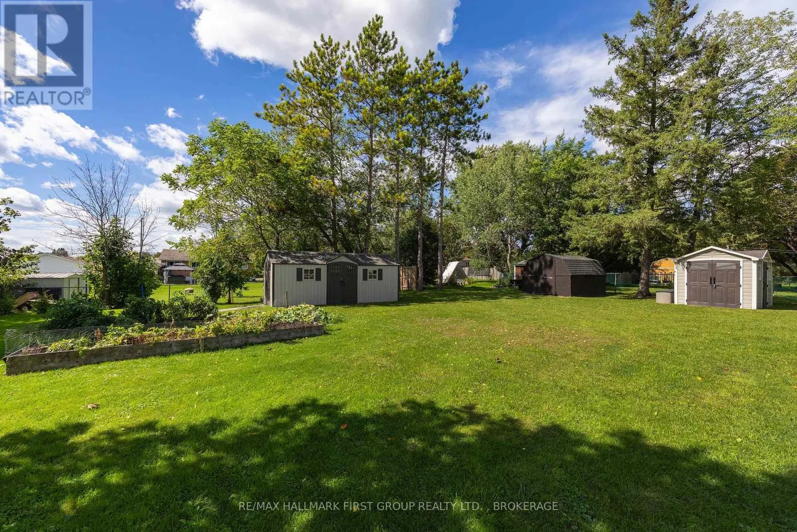 1449 AVONDALE CRESCENT