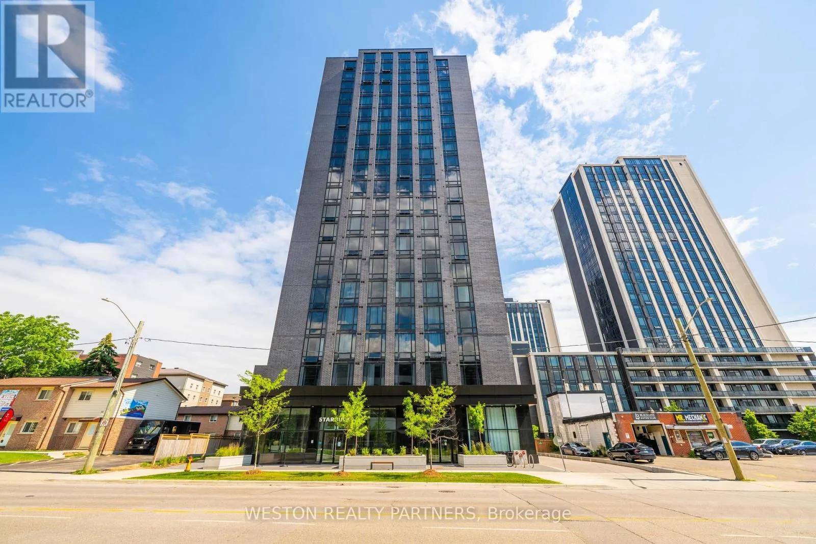 503 - 145 COLUMBIA STREET W