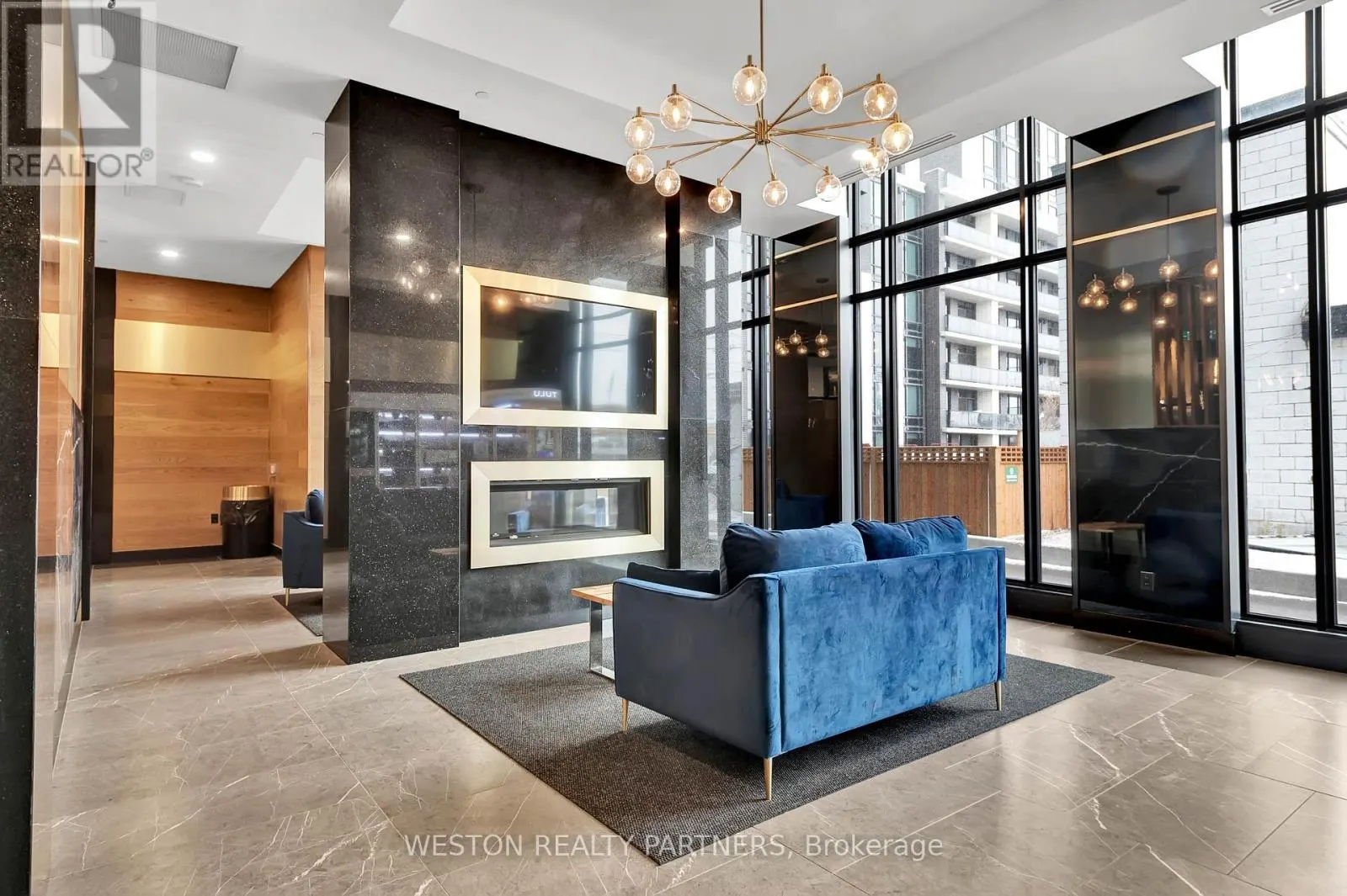 503 - 145 COLUMBIA STREET W