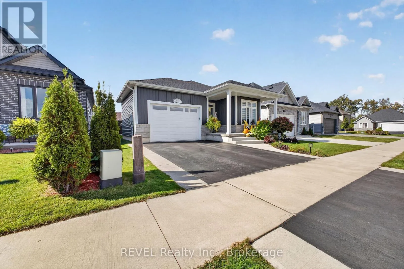 4233 VILLAGE CREEK DRIVE