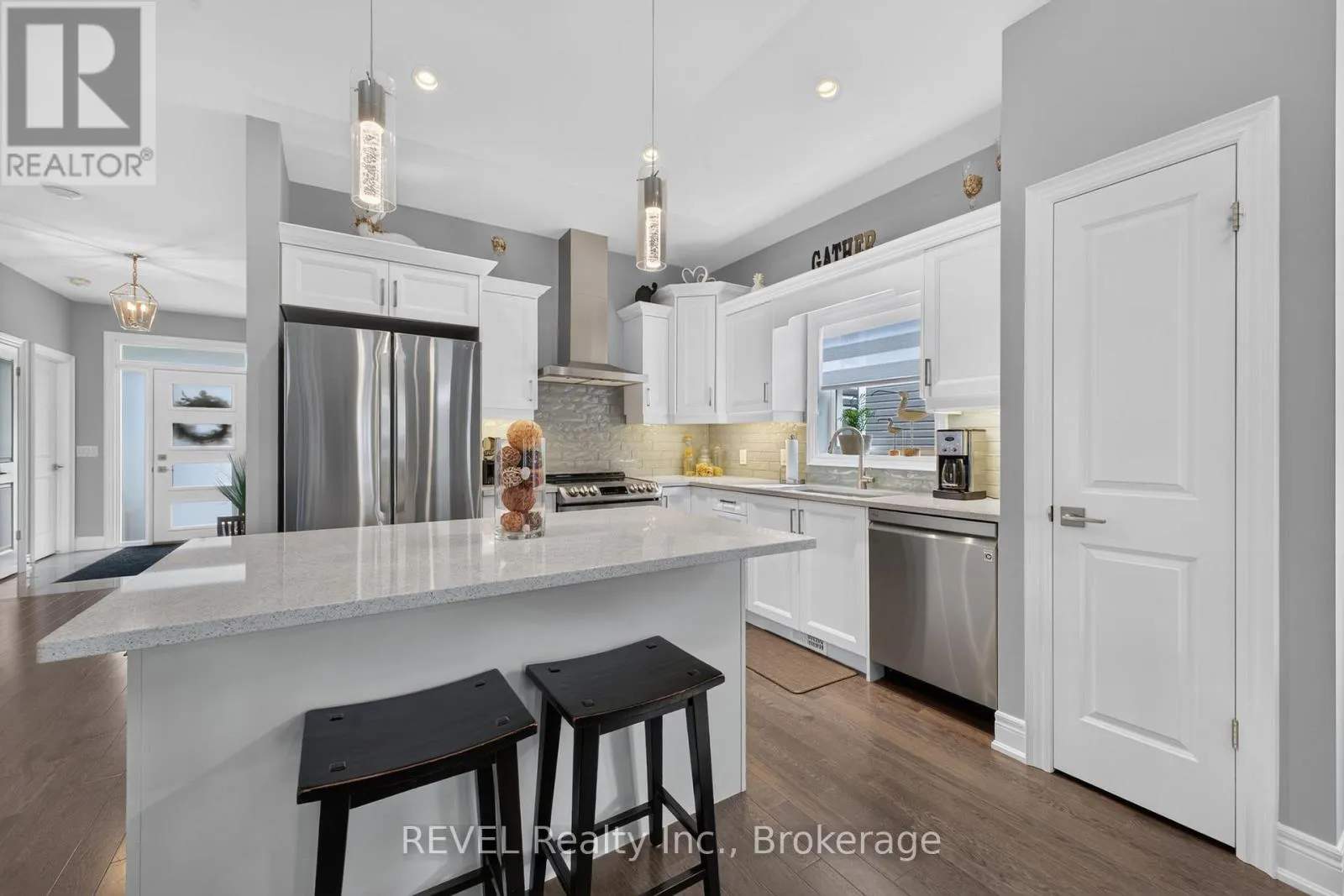 4233 VILLAGE CREEK DRIVE
