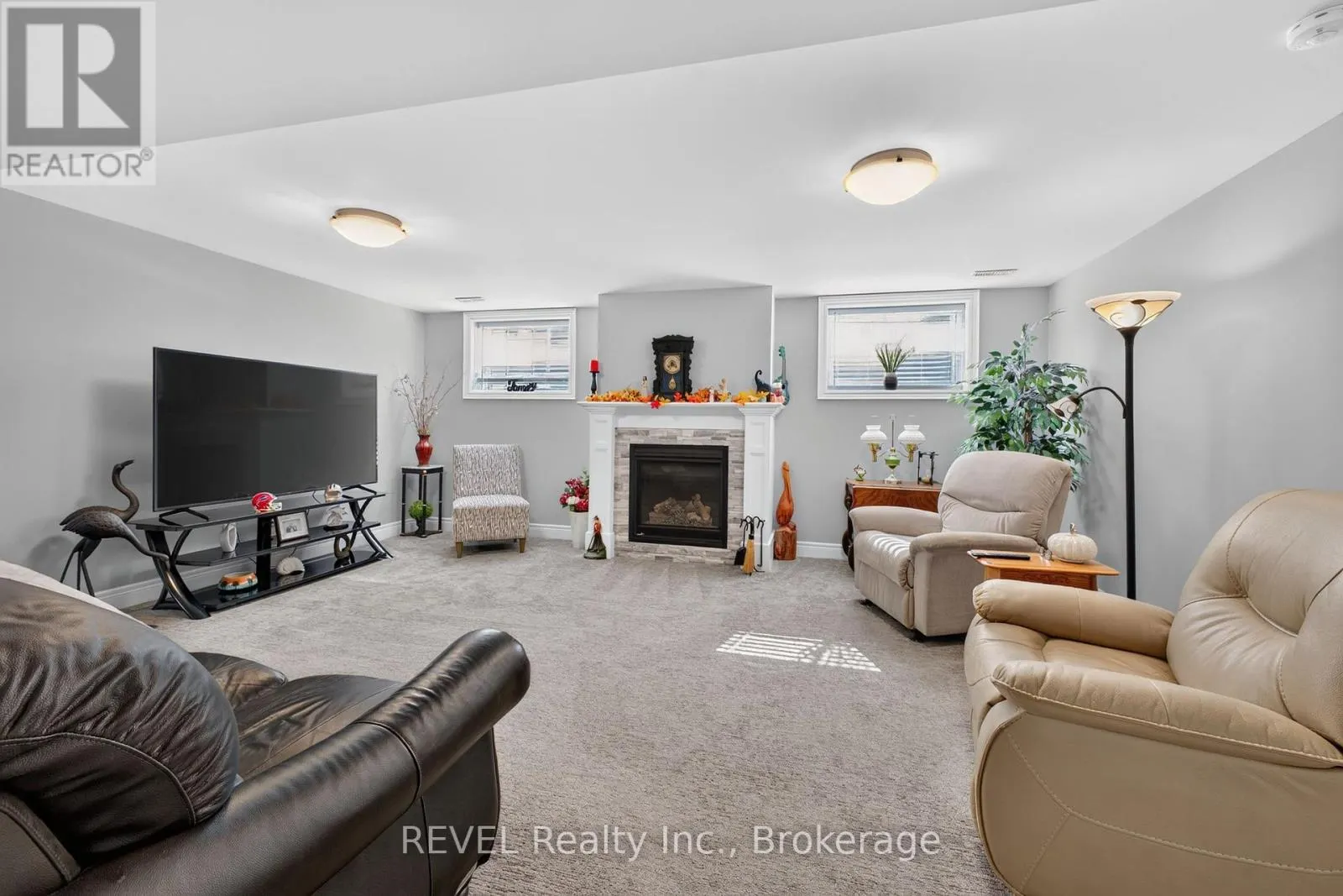 4233 VILLAGE CREEK DRIVE