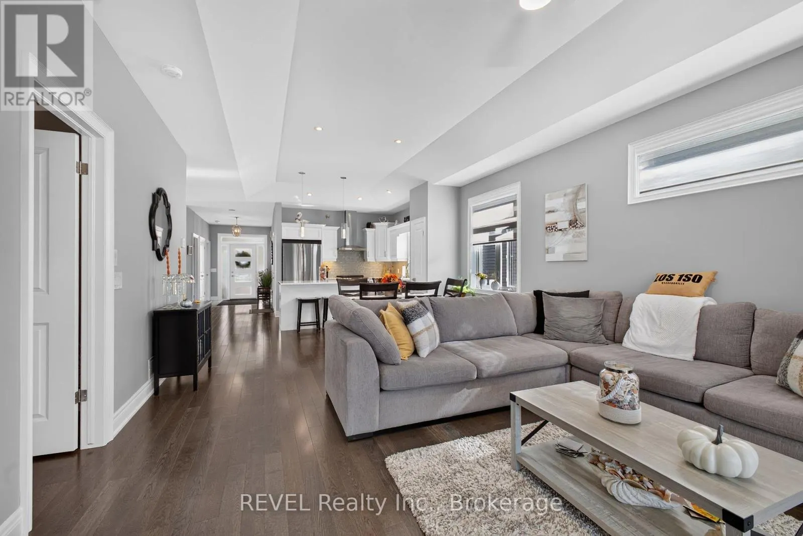 4233 VILLAGE CREEK DRIVE
