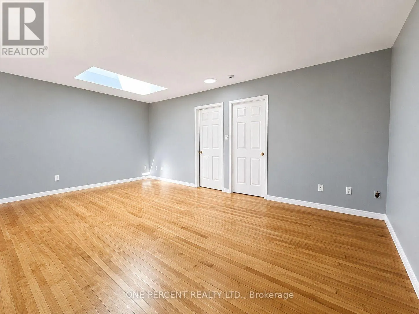 2 - 548 CONCESSION AVENUE SE