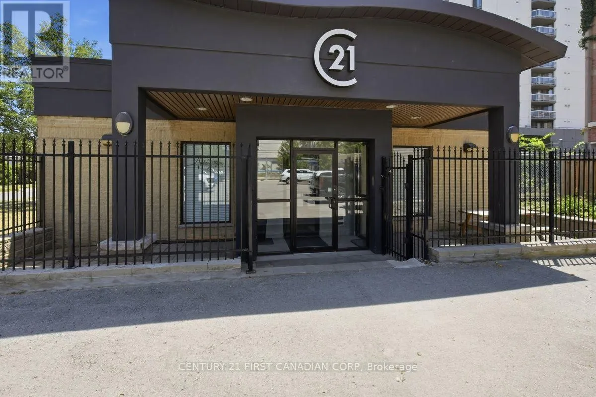 420 YORK STREET