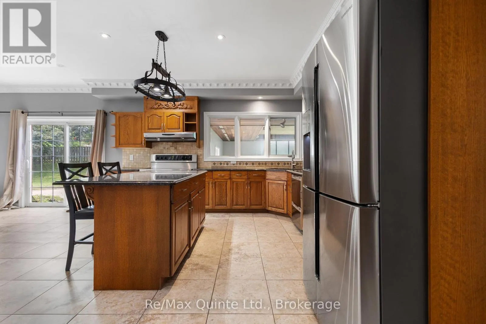 17 APPLEWOOD COURT