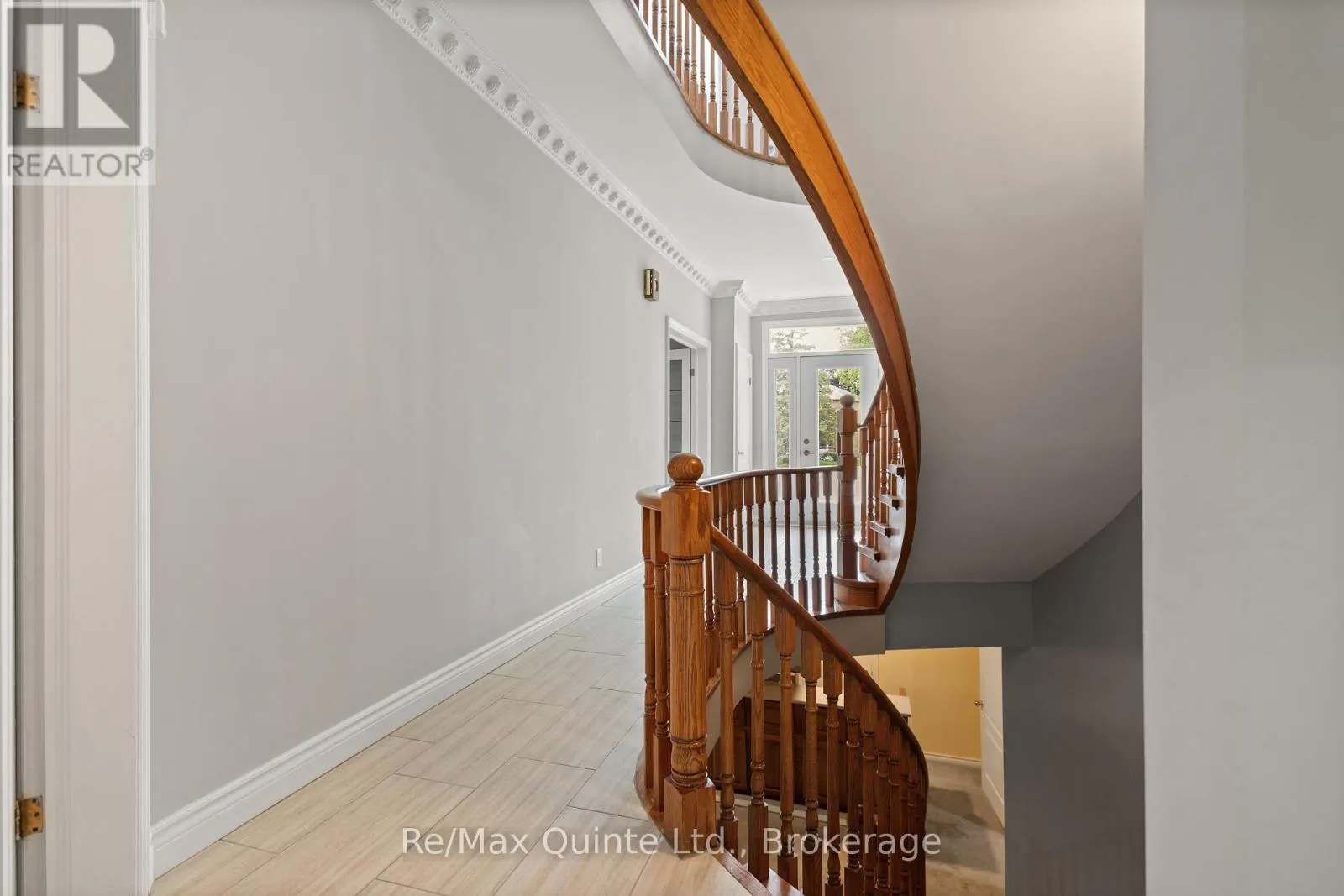 17 APPLEWOOD COURT