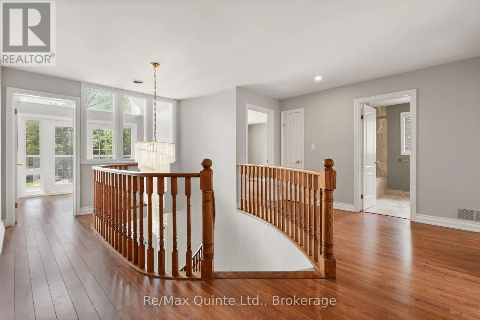 17 APPLEWOOD COURT