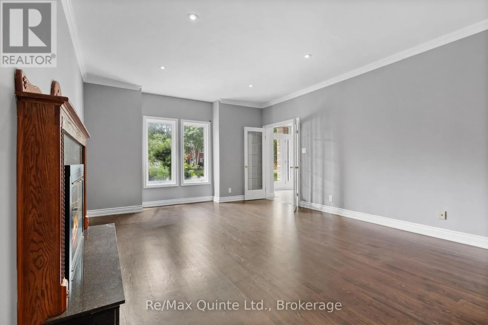 17 APPLEWOOD COURT