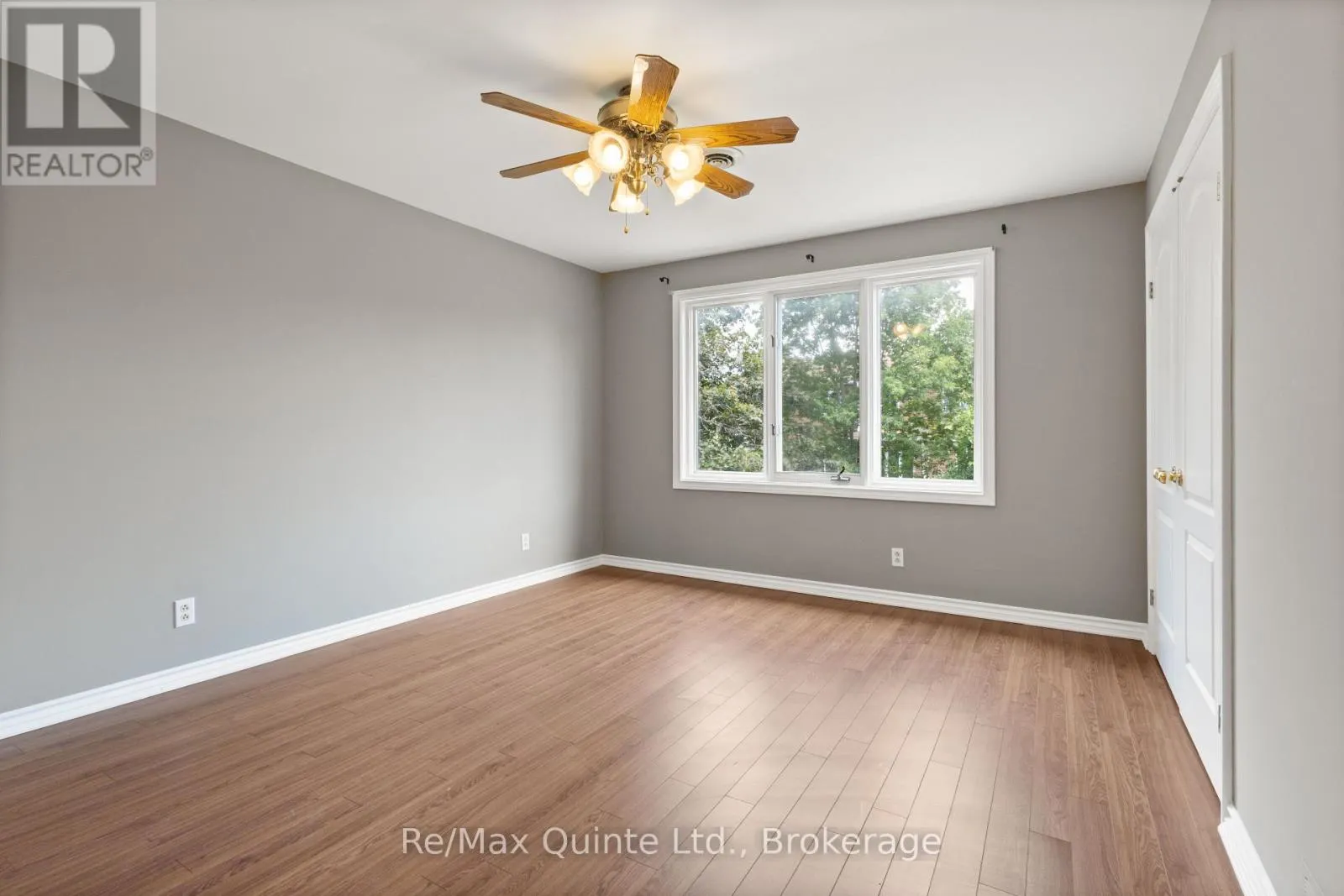 17 APPLEWOOD COURT