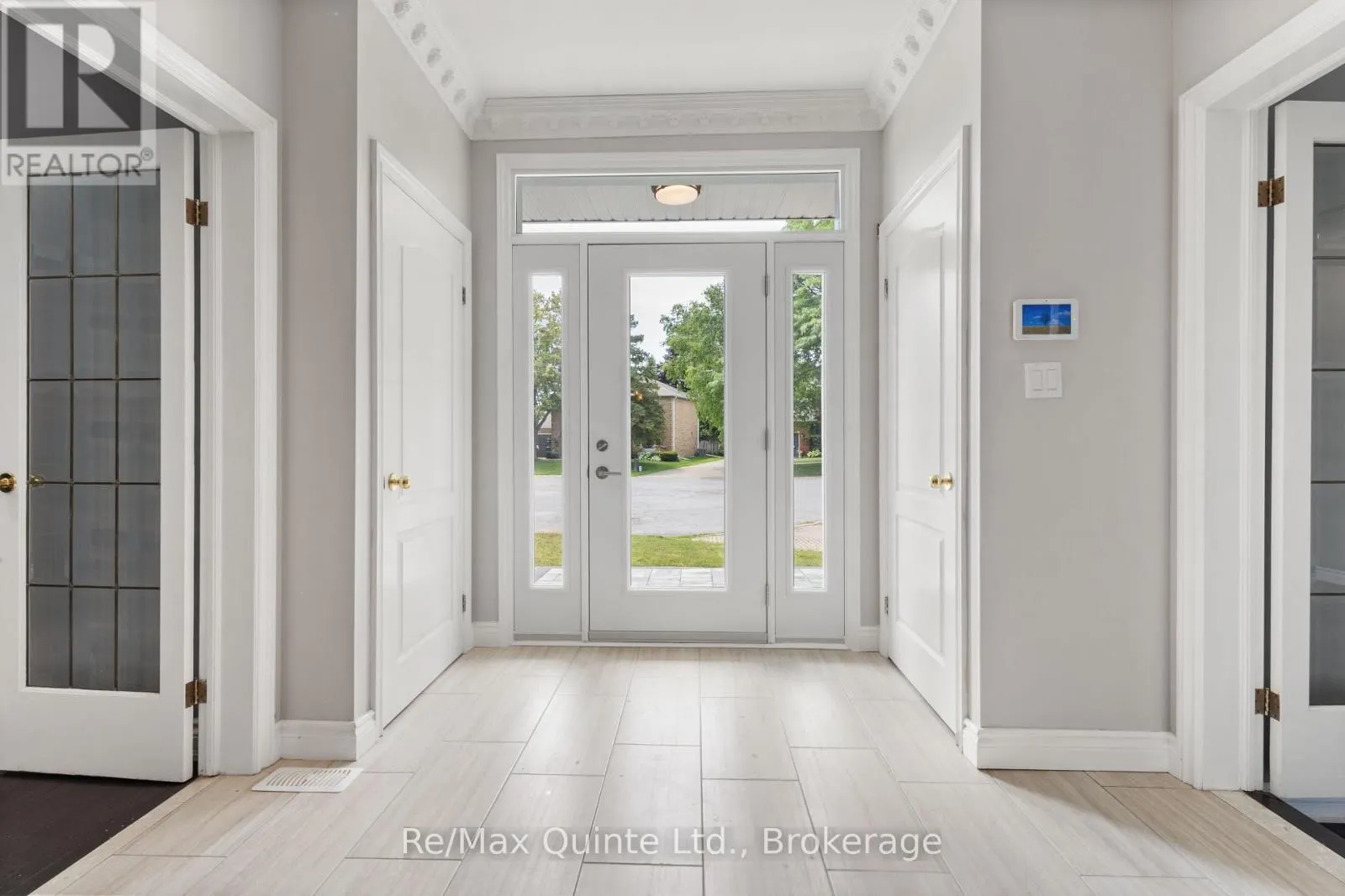 17 APPLEWOOD COURT