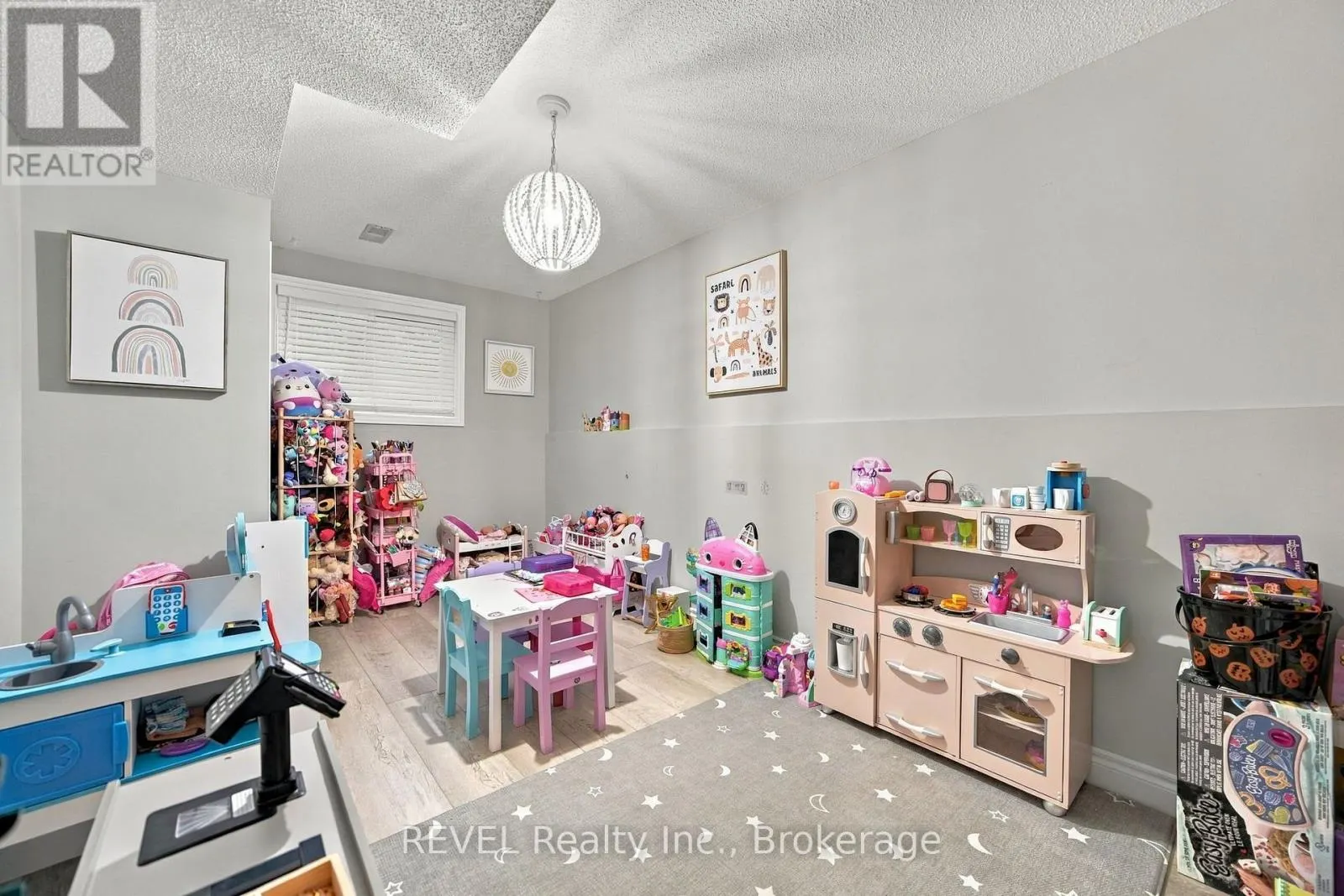 3370 CARDINAL DRIVE