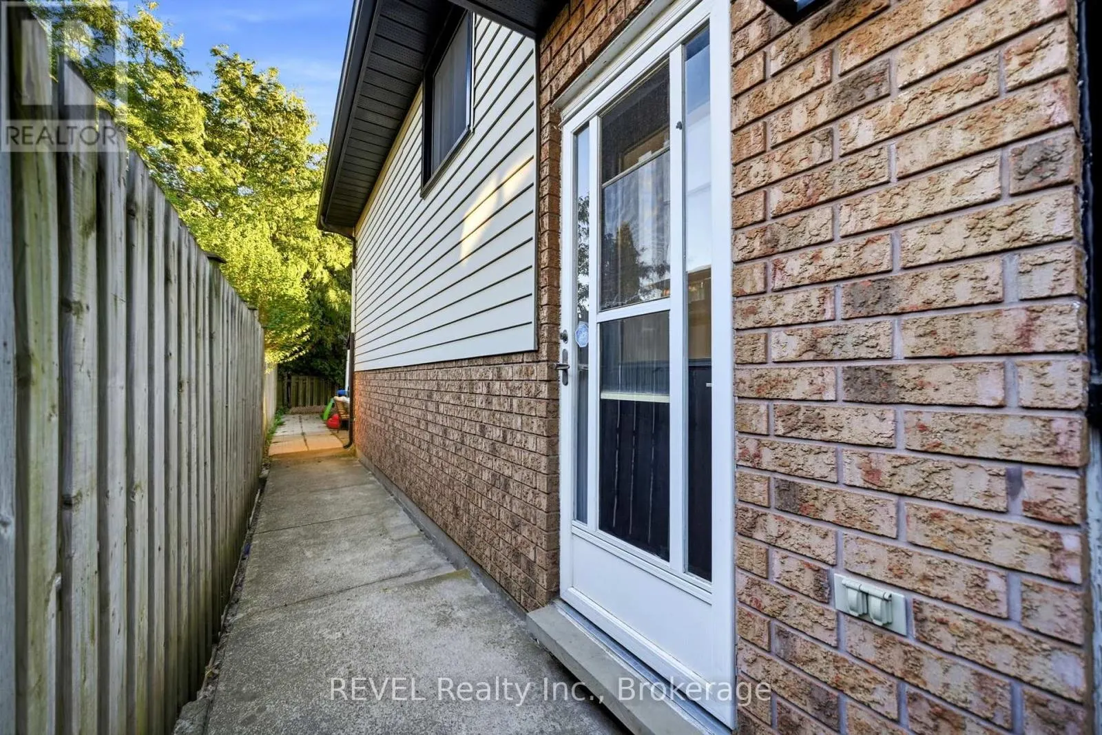 3370 CARDINAL DRIVE