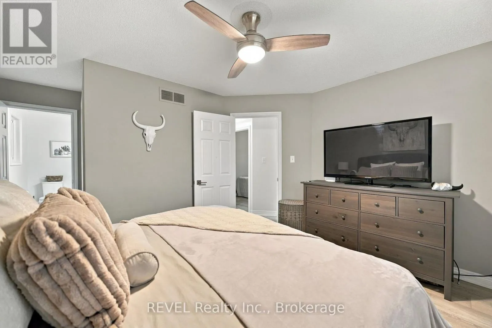 3370 CARDINAL DRIVE