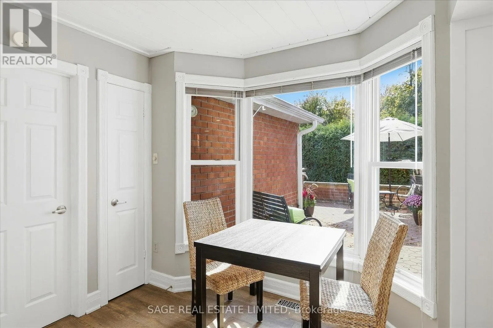 401 - 1 SHERWOOD STREET