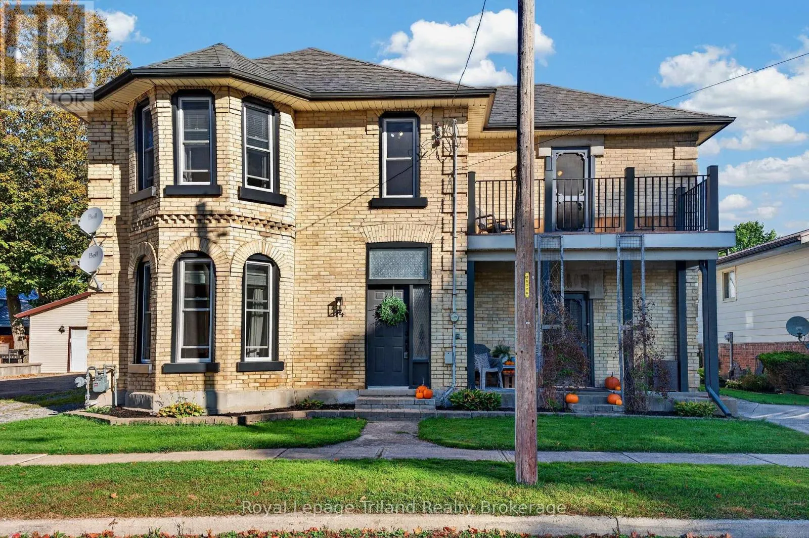 14 ELGIN STREET W