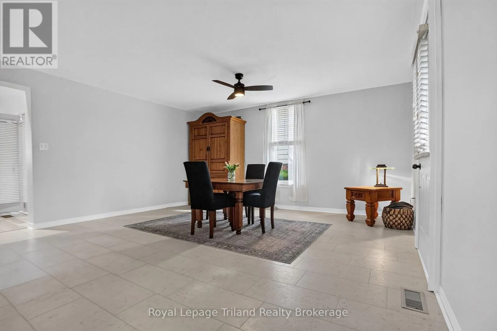 14 ELGIN STREET W