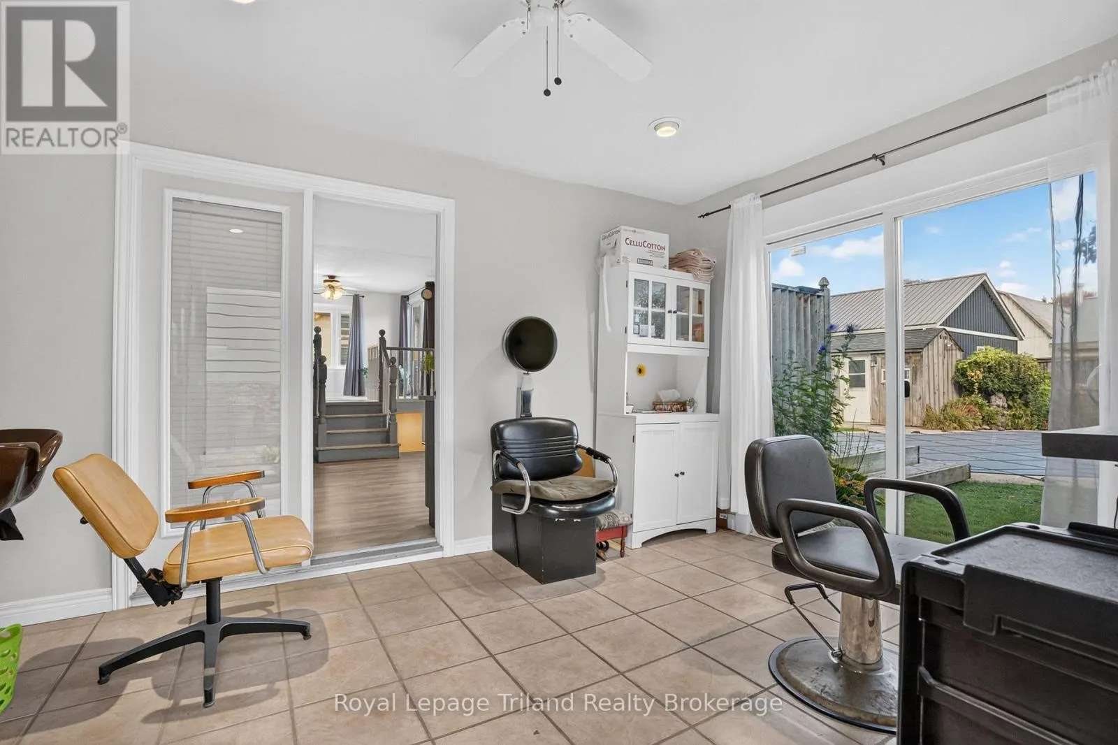 14 ELGIN STREET W
