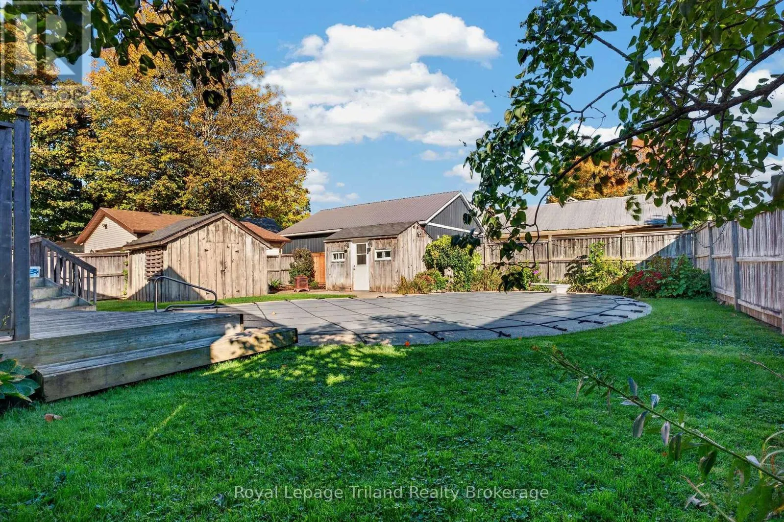 14 ELGIN STREET W