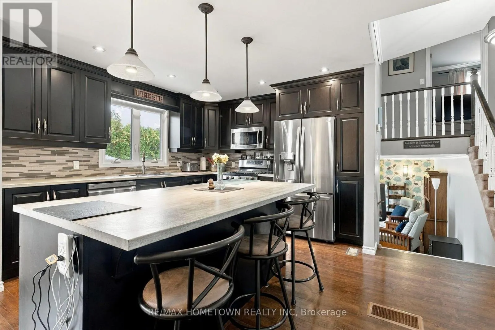 229 COLONEL DOUGLAS CRESCENT