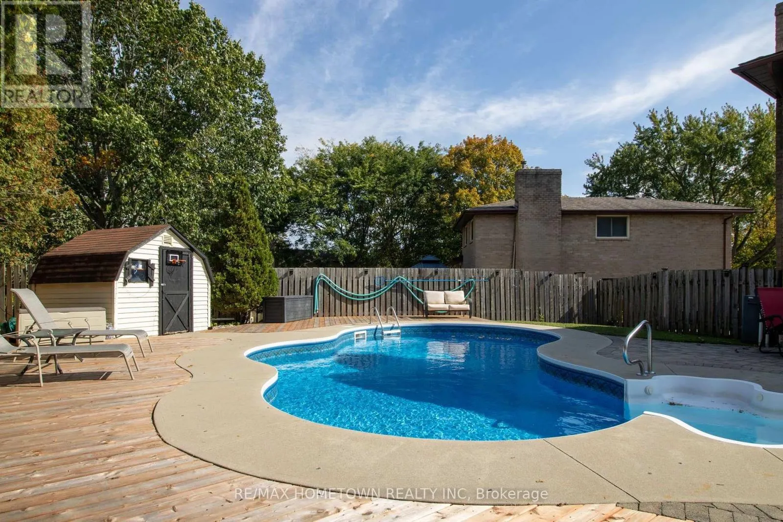 229 COLONEL DOUGLAS CRESCENT