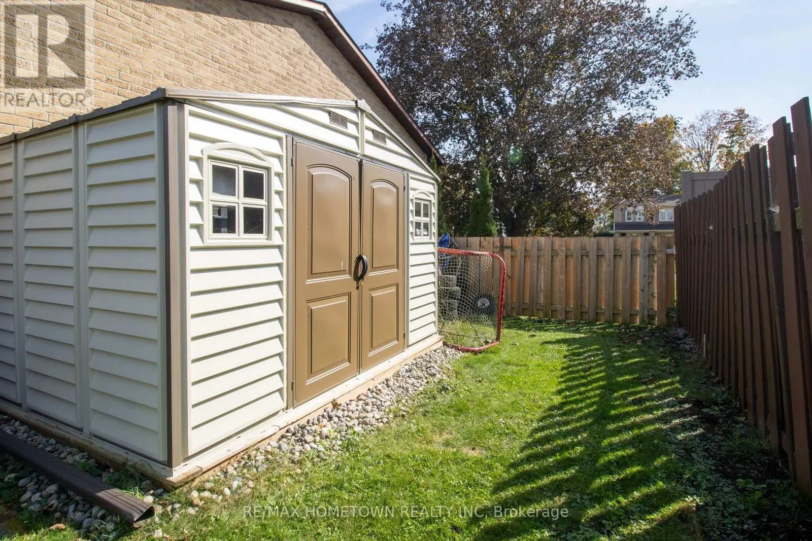 229 COLONEL DOUGLAS CRESCENT