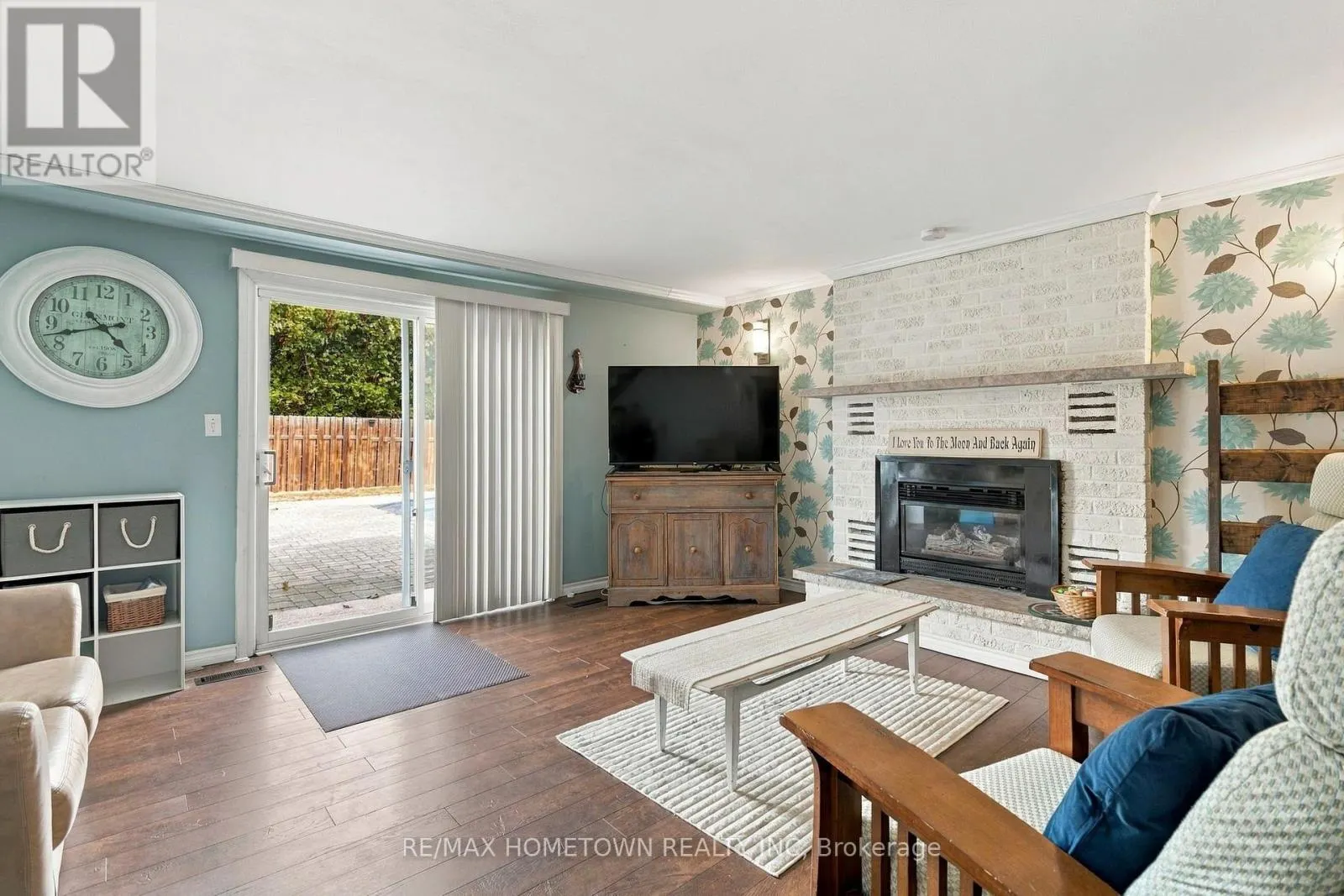 229 COLONEL DOUGLAS CRESCENT