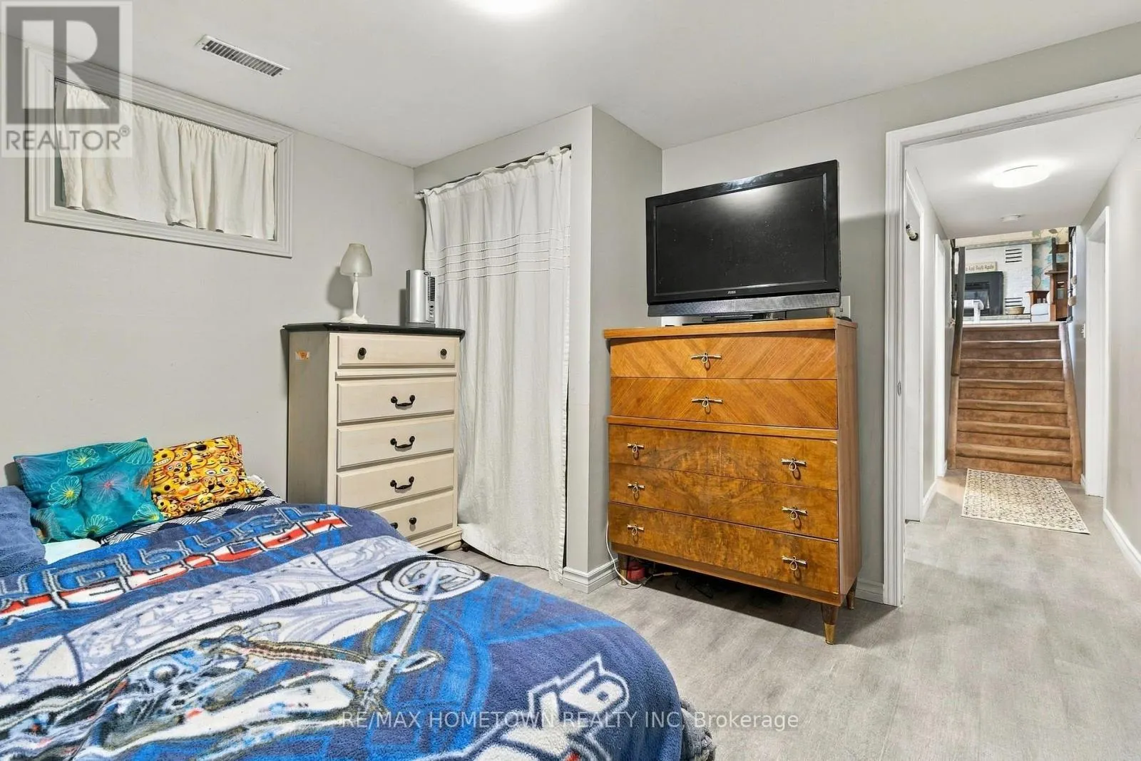 229 COLONEL DOUGLAS CRESCENT