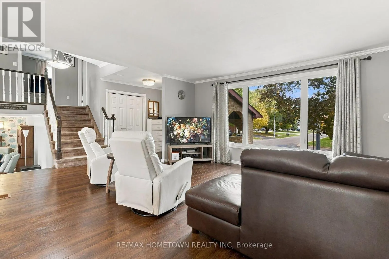 229 COLONEL DOUGLAS CRESCENT