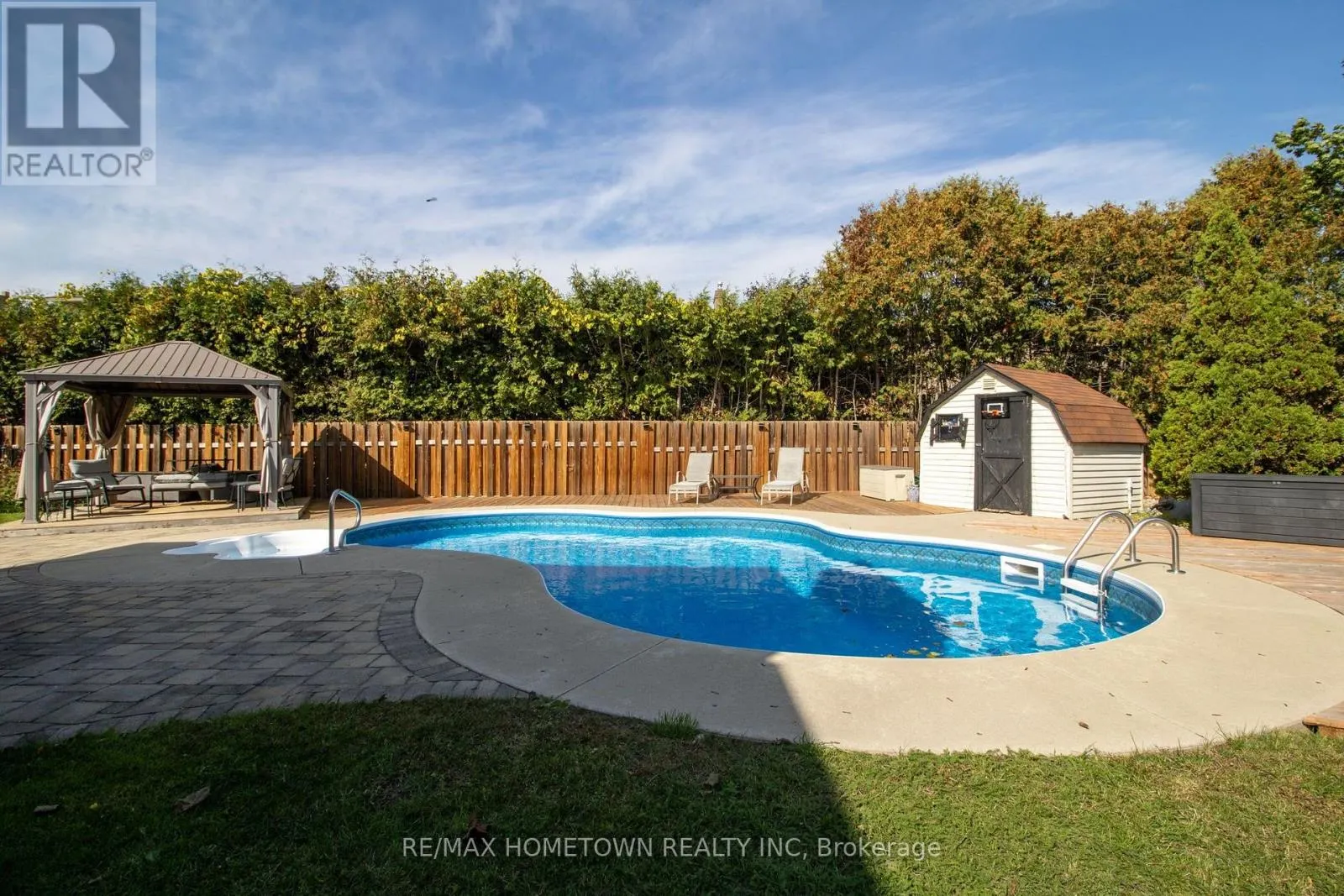 229 COLONEL DOUGLAS CRESCENT