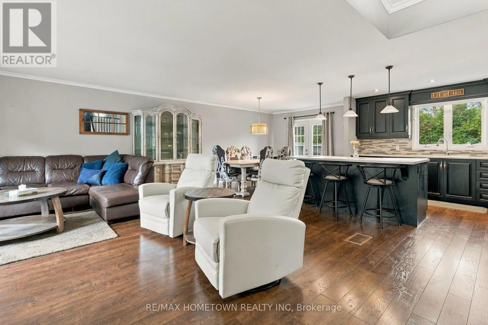 229 COLONEL DOUGLAS CRESCENT