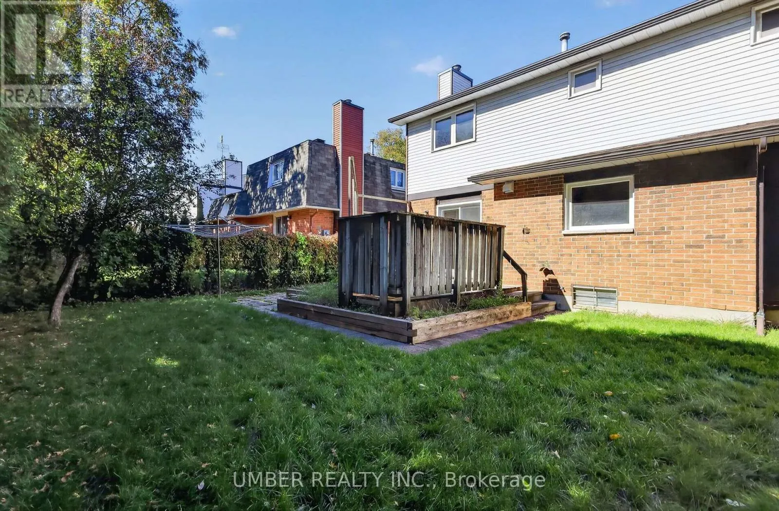 120 HAWK CRESCENT