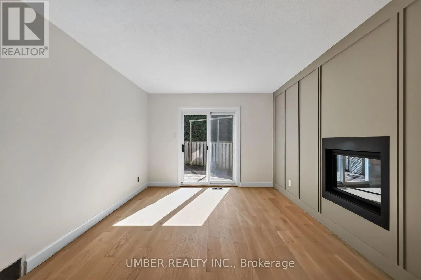 120 HAWK CRESCENT